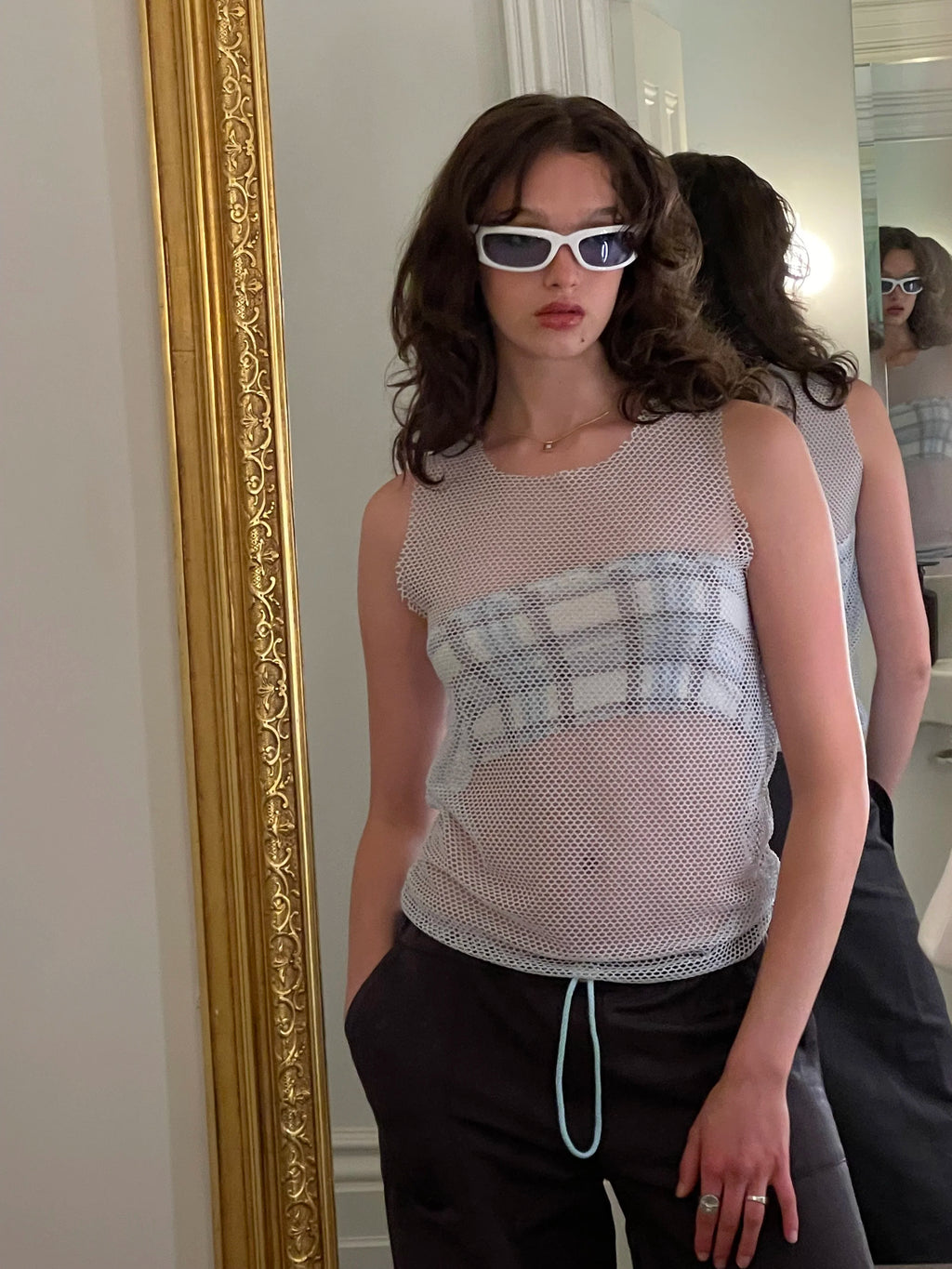 BLUE FISHNET VEST