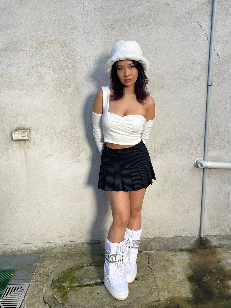 CUT-OUT TOP: WHITE
