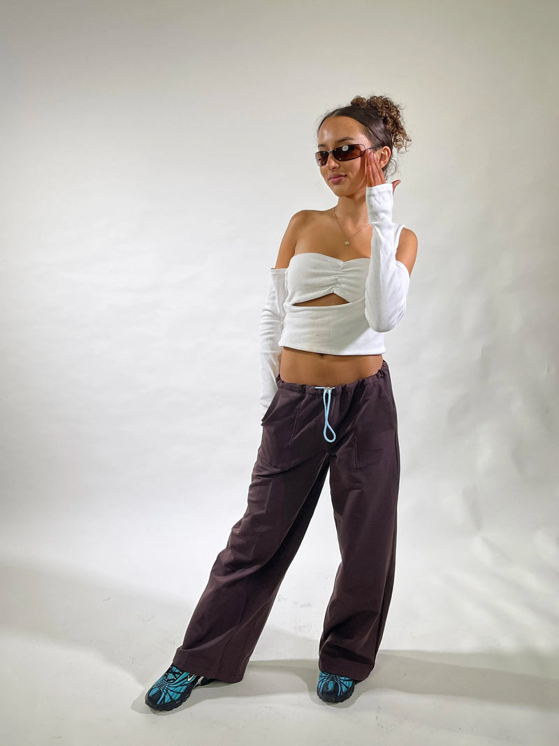 CUT-OUT TOP: WHITE